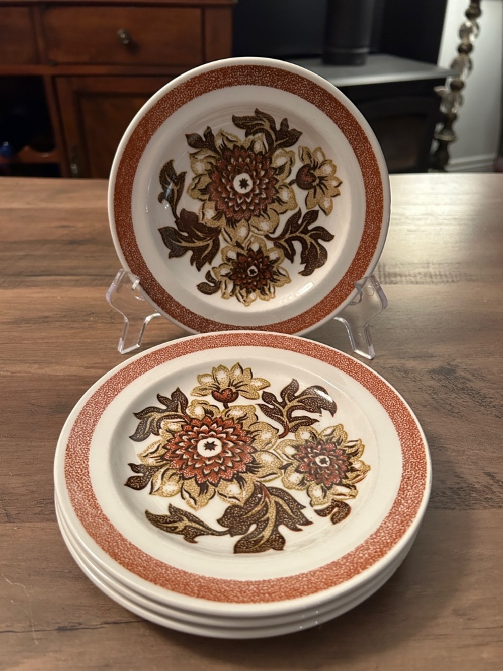 Vintage Savannah by Wood & Sons England Ceramic Ironstone 4 pcs Dinnerware Set
